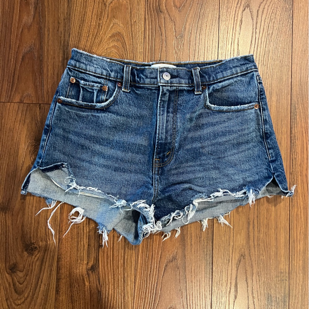 Abercrombie & Fitch Mom Short High Rise Size 8